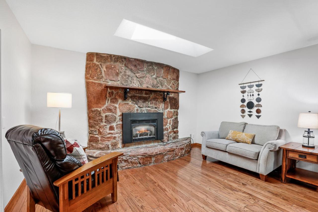 Captivating Continental Country Club Retreat With 4 Bdr And Spacious Deck! Flagstaff Ngoại thất bức ảnh