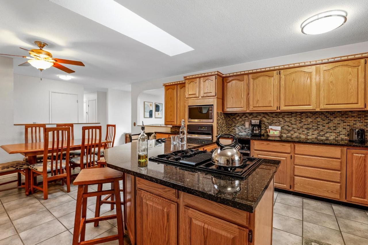 Captivating Continental Country Club Retreat With 4 Bdr And Spacious Deck! Flagstaff Ngoại thất bức ảnh