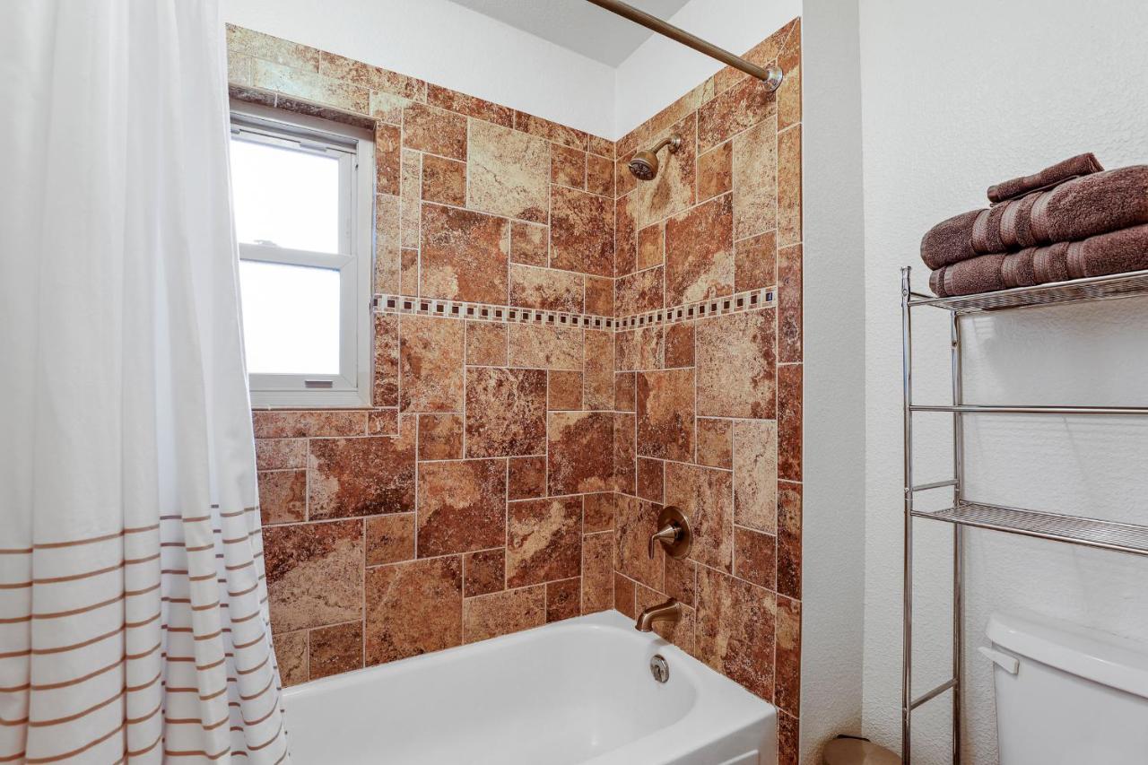 Captivating Continental Country Club Retreat With 4 Bdr And Spacious Deck! Flagstaff Ngoại thất bức ảnh